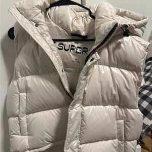 Aritzia Super Puff Vest in Cream